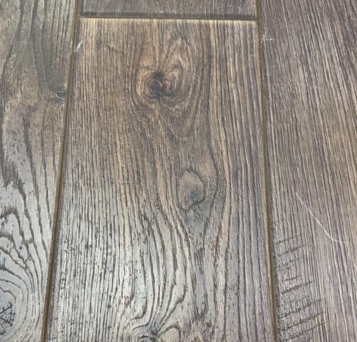 Ламинат ESTETICA Tarkett Дуб натур темно-коричн. 5032