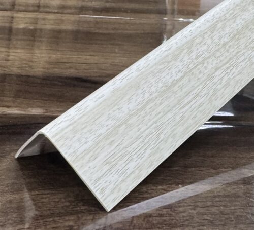 Уголок ПВХ Ясень белый