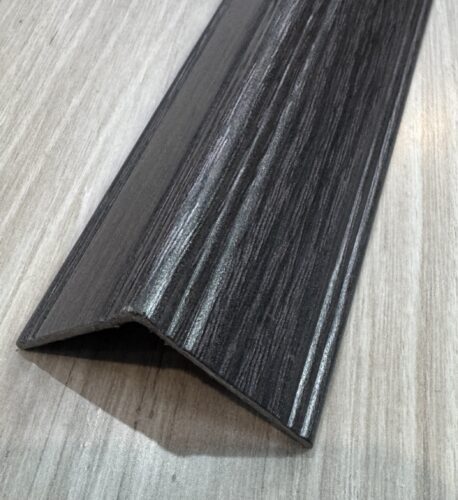 Уголок ПВХ Фигурный Венге темный